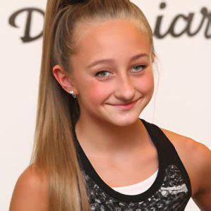 how old is payton from dance moms how does payton's age affect her performances on the show